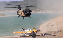 GÜNCELLEME - Burdur'da kaza kırıma uğrayan uçak gölden çıkarıldı