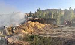 GÜNCELLEME - Erzurum'da kırsal mahallede evde çıkan ve bitişik evlere sıçrayan yangına müdahale ediliyor