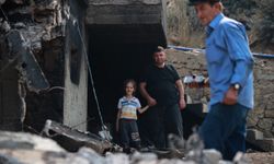 GÜNCELLEME - Mersin'in Silifke ilçesindeki orman yangınına müdahale sürüyor