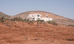 İsrail ordusu 3 gün sonra geride büyük yıkım bırakarak Mugayyir'den çekildi
