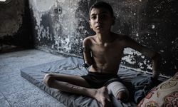 İsrail'in saldırısında kol ve bacağını kaybeden Semir, eskisi gibi futbol oynamak istiyor