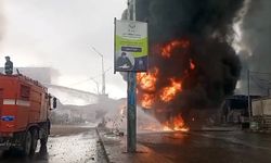 İsrail'in Sana'ya düzenlediği hava saldırılarında 2 kişi öldü