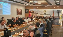 İzmir Büyükşehir Belediye Meclisi üyeleri orman yangınlarına ilişkin bilgilendirildi