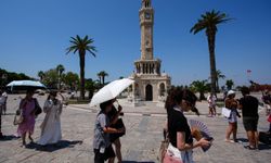 İzmir'de sıcak hava bunaltıyor
