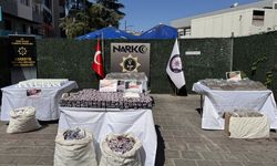 İzmir'de uyuşturucu operasyonlarında 133 şüpheli tutuklandı