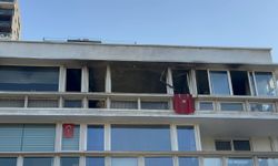 Kadıköy'de 4'üncü kattaki evde çıkan yangın söndürüldü