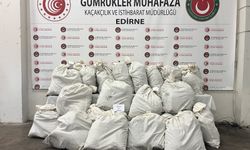 Kapıkule'deki iki operasyonda 245 kilo 932 gram esrar ele geçirildi