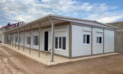 Karmod Zanzibar Adası'ndaki otel projesi için işçi kampı yapıları kurdu
