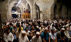 Kayseri'de gurbetçiler tarihi camide sabah namazında buluştu