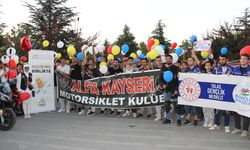 Kayseri'de motosikletliler kanser hastası çocuklar için gökyüzüne balon bıraktı