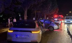 Kocaeli'de çarpışan iki otomobildeki 4 kişi yaralandı