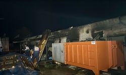 Kocaeli'de mermerit tezgah atölyesinde çıkan yangın söndürüldü