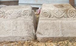 Kütahya'da Bizans dönemine ait olduğu değerlendirilen 4 mermer sütun başlığı ele geçirildi
