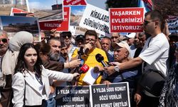 Mamak'ta bir grup vatandaş, 'kentsel dönüşüm mağduru oldukları' iddiasıyla açıklama yaptı