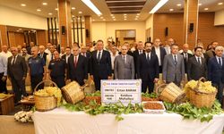 Manisa Ticaret Borsası'nda çekirdeksiz kuru üzüm alımı, törenle başladı