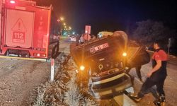 Mardin'de devrilen otomobildeki 3 kişi yaralandı
