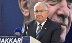 Milli Savunma Bakanı Güler Hakkari'de "Türkiye Yüzyılı Buluşmaları" programına katıldı: