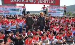 Muaythai sporcuları, Sarıkamış şehitlerine saygı yürüyüşü yaptı