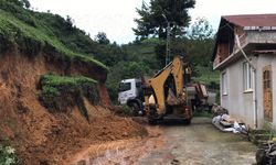 Rize'nin bazı ilçelerinde heyelanlar meydana geldi