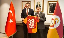 Saadet Partisi Genel Başkanı Arıkan, Galatasaray Kulübü Başkanı Özbek'i ziyaret etti