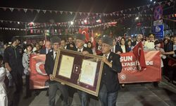 Samsun'da 30 Ağustos Zafer Bayramı dolayısıyla fener alayı düzenlendi