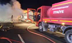 Şanlıurfa'da seyir halindeki yağ yüklü tır yandı