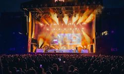 'Sepultura' ve 'Epica' İstanbul'da dinleyiciyle buluştu