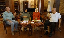 'Sinemada Milli Arayışlar' panelinde Yücel Çakmaklı'nın filmleri ele alındı