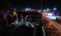 Tekirdağ'da aydınlatma direğine çarpan otomobilde 1 kişi öldü