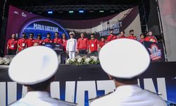 'TEKNOFEST Mavi Vatan' kapsamında düzenlenen yarışmalarda başarılı olan takımlara ödülleri verildi