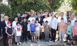 Vali Sezer'in 'çocuk parkı' sözü minik Gülce'yi ve köy çocuklarını sevindirdi