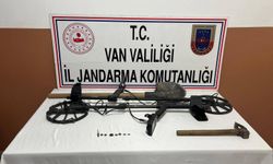 Van'da sikke, yüzük ve objeler ele geçirildi
