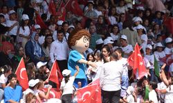Van'da TÜGVA'nın yaz okulu kapanış programı düzenlendi
