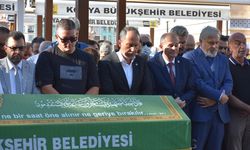 Yeniden Refah Partisi Genel Başkanı Erbakan, Konya'da cenazeye katıldı