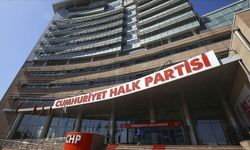 CHP’de Kayyum Krizi: Özel İhraç Duyurdu, Tekin Rest Çekti