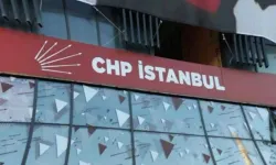 CHP il yönetimine atanan geçici kuruldaki Şen ve Narsap CHP İstanbul İl Başkanlığına geldi