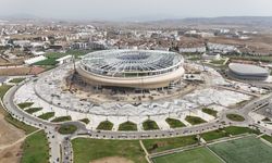 2030 Dünya Kupası'nın ev sahiplerinden Fas, Grand Stade de Tanger'ı yeniledi