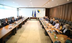 AB Komisyonunun Genişlemeden Sorumlu Üyesi Kos'tan Bosna Hersek'e 'Avrupa yoluna geri dönmesi' çağrısı