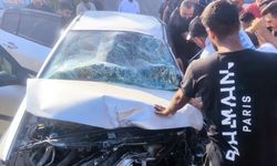 Adana'da traktöre çarpan otomobildeki bir kişi öldü, 3 kişi yaralandı