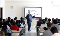 Ağrı İbrahim Çeçen Üniversitesi'nde ilk ders 'Filistin ve Gazze' teması ile yapıldı