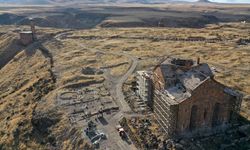 Ani'deki kazılarda Selçuklu dönemine ait kümbet kalıntısı bulundu