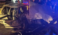 Aydın'da 2 otomobilin çarpıştığı kazada 8 kişi yaralandı