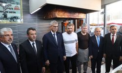 Bakan Memişoğlu, Samsun'daki kazada ölen anne ile oğlunun cenaze törenine katıldı