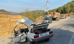 Balıkesir'de şarampole devrilen otomobilin sürücüsü öldü