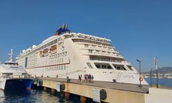 Bodrum'a 'Europa 2' kruvaziyeriyle 481 yolcu geldi