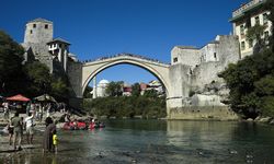 Bosna Hersek'te Osmanlı mirası köprüye ev sahipliği yapan Mostar, her mevsim turistlerin uğrak noktası