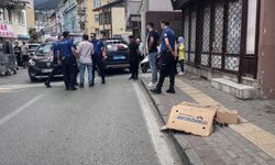 Bursa'da aile içi şiddet ihbarına giden 2 polis, şüpheli ile pitbull cinsi köpeğinin ısırması sonucu yaralandı