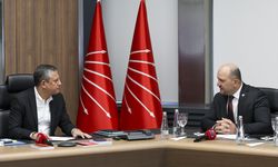 CHP Genel Başkanı Özel, Balkan Türkleri Göçmen ve Mülteci Dernekleri Federasyonu Başkanı ile görüştü