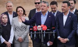 CHP Genel Başkanı Özel, İmamoğlu'nun 'bilirkişiyi etkilemeye teşebbüs'ten yargılandığı davayı takip etti: