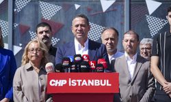CHP Grup Başkanvekili Başarır partisinin İstanbul İl Başkanlığı önünde konuştu: